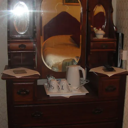 The Sycamore 4*